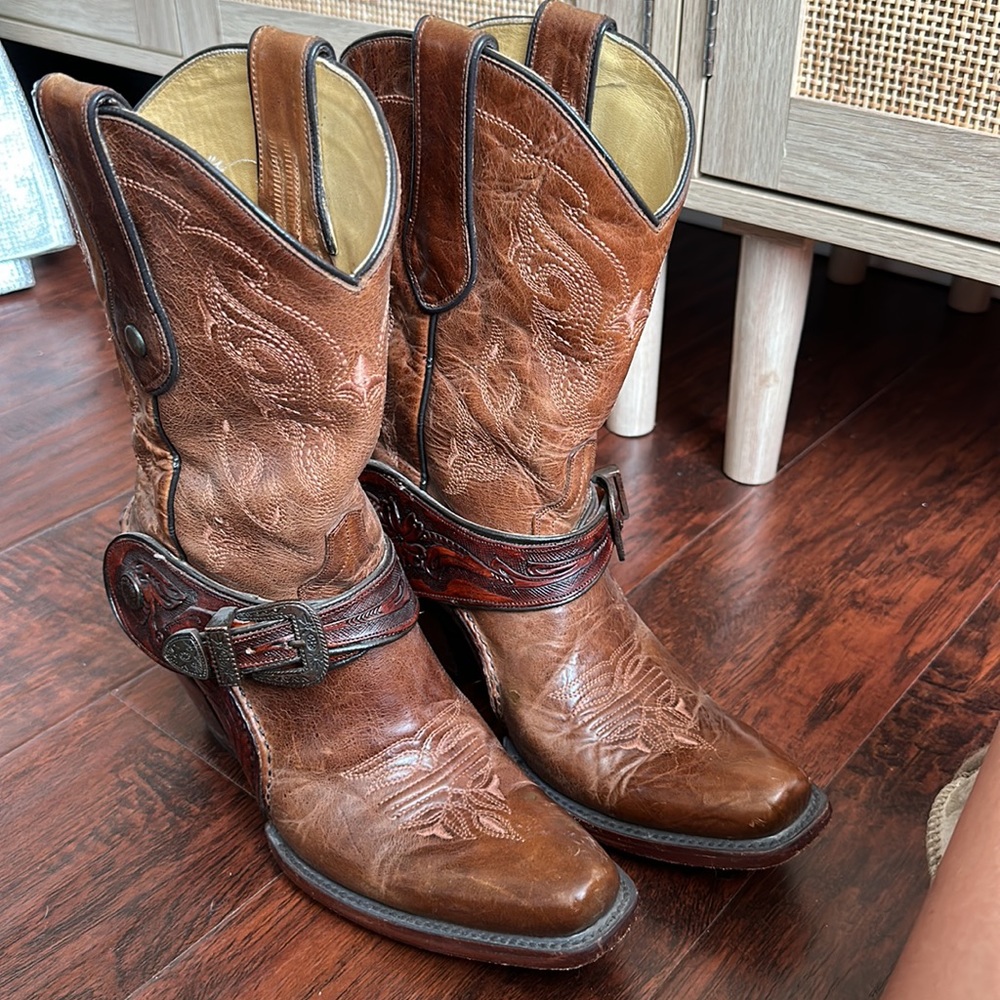 CORRAL 7M Saltillo Golden Brown Leather Boots